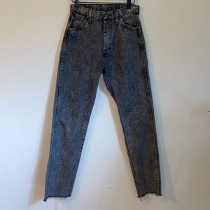 Vintage 80’s Women’s High Waisted Black Acid Washed Wrangler Mom Jeans Size 9